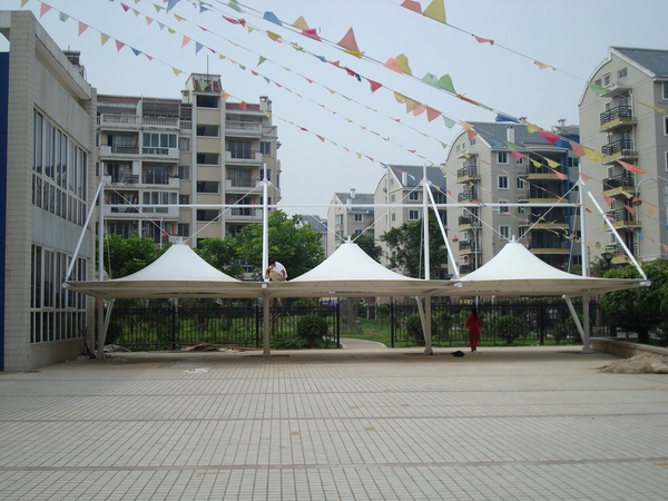 膜結構停車棚HC004