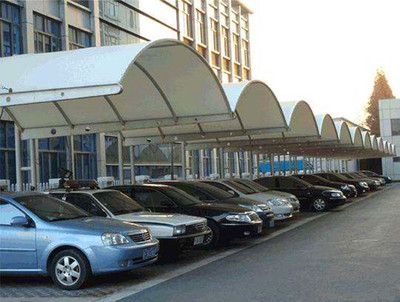 弓形膜結(jié)構(gòu)車棚